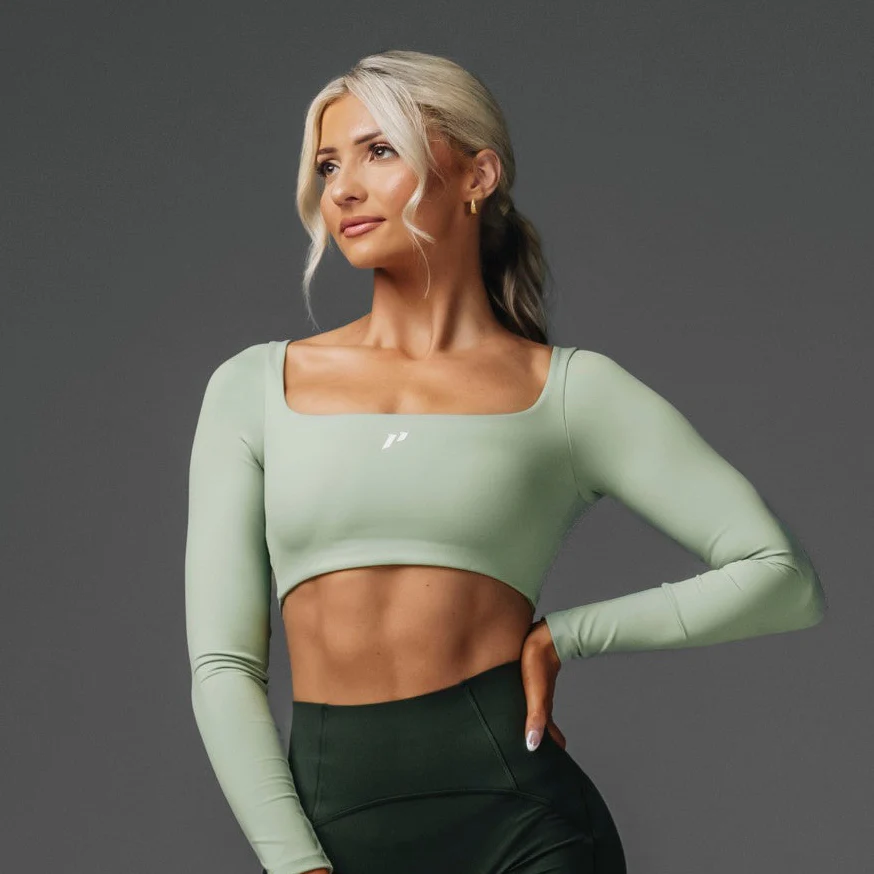 Minimalist Crop Long Sleeve