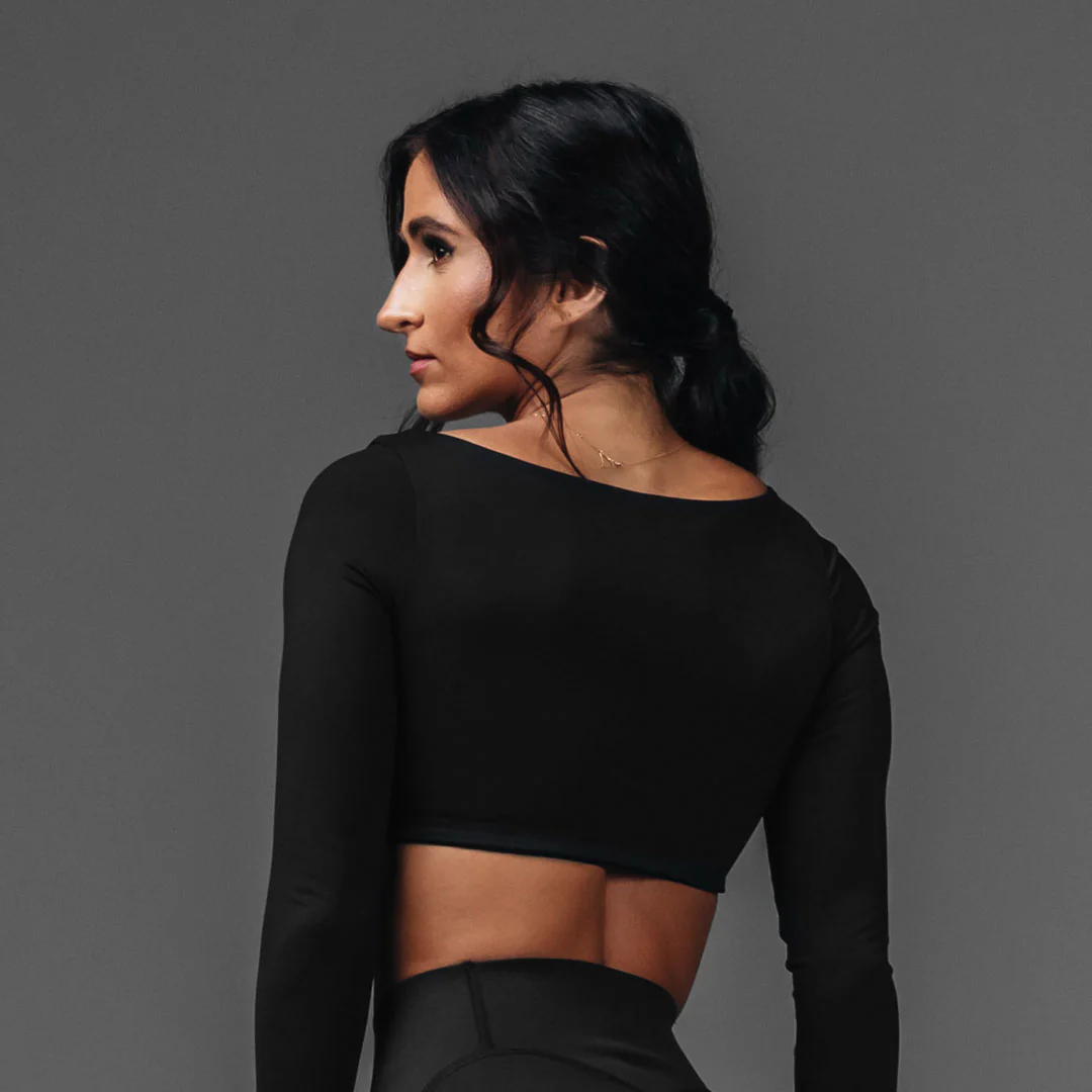 Minimalist Crop Long Sleeve
