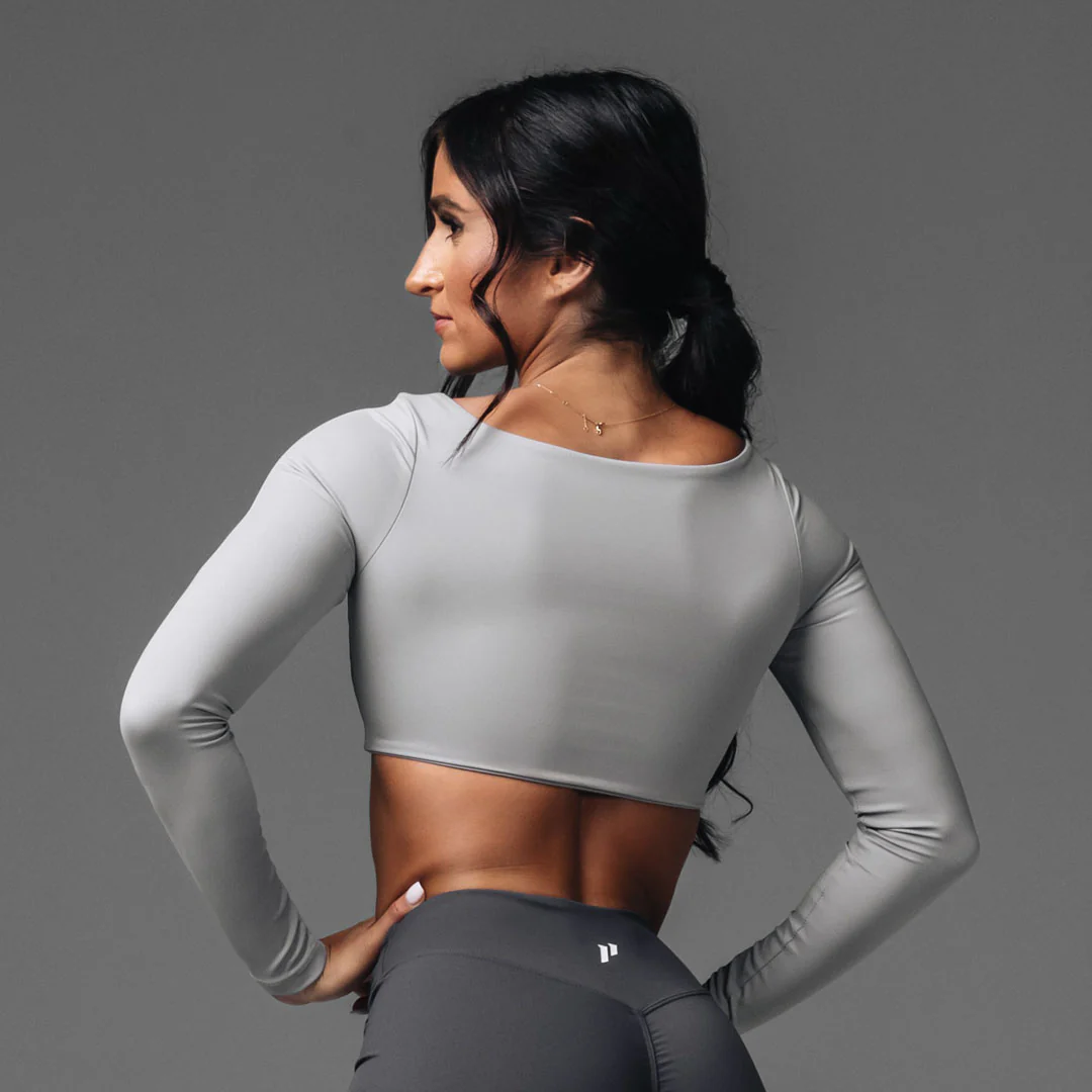 Minimalist Crop Long Sleeve