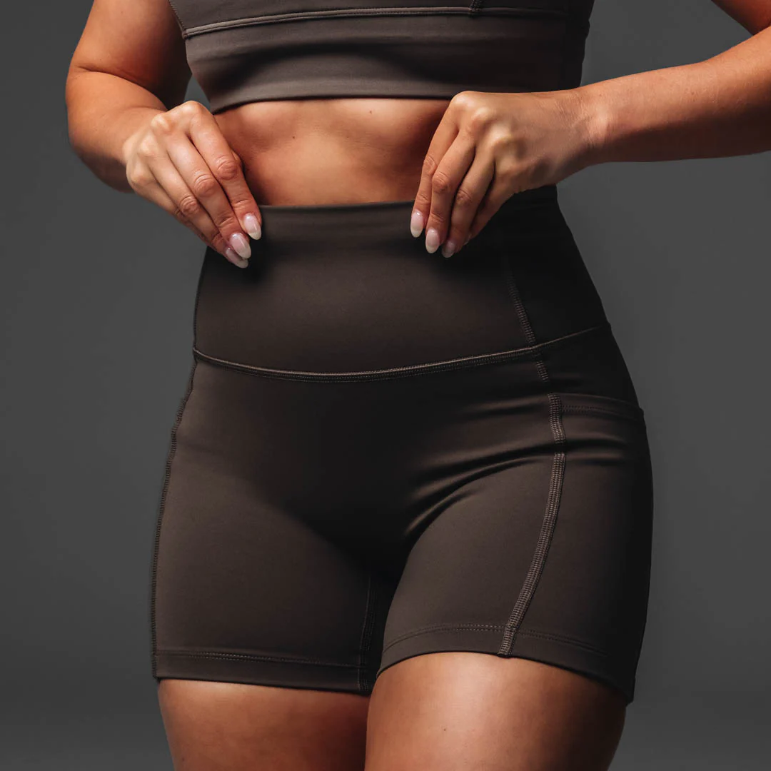 Adapt Invisible Scrunch Short - 4"