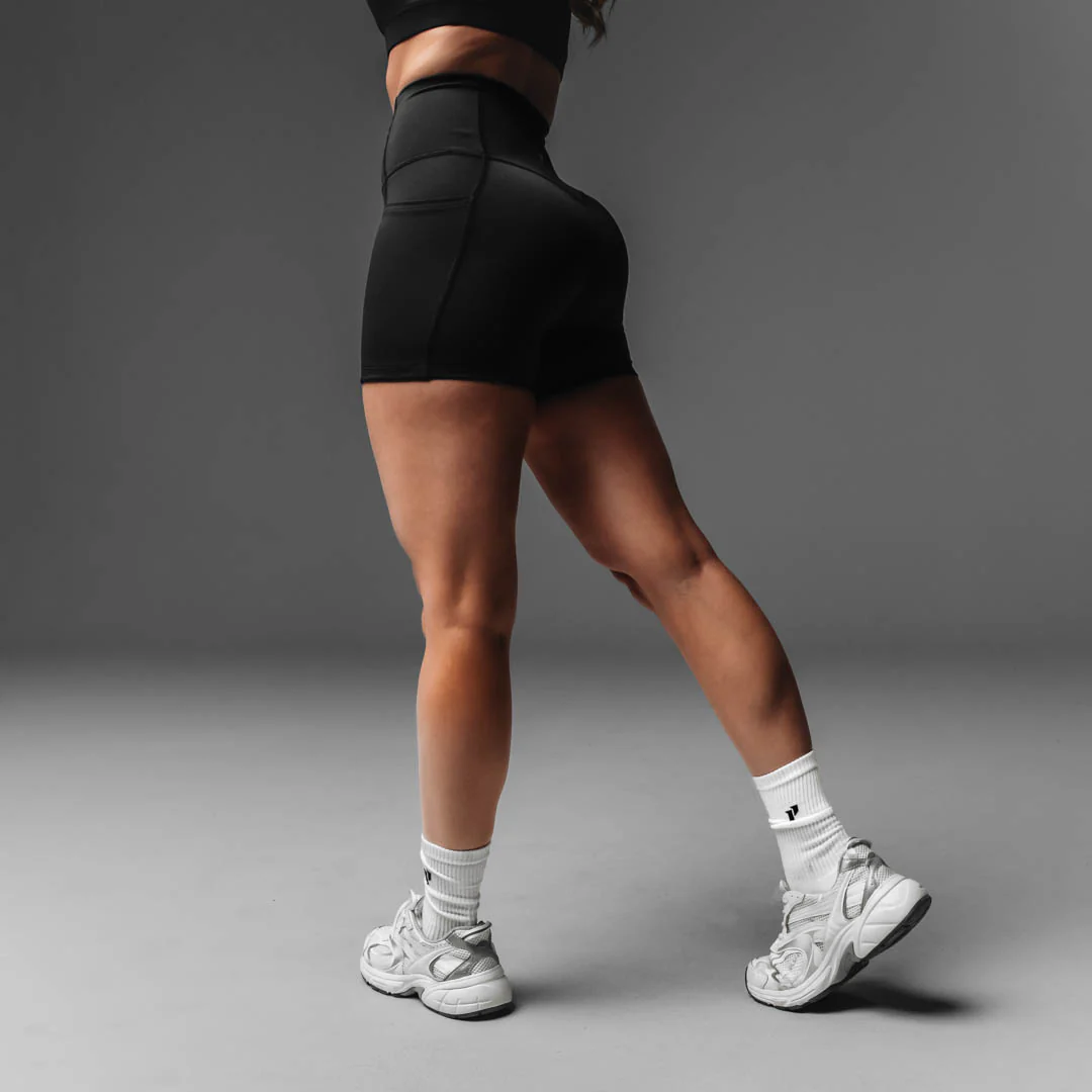 Adapt Invisible Scrunch Short - 4"