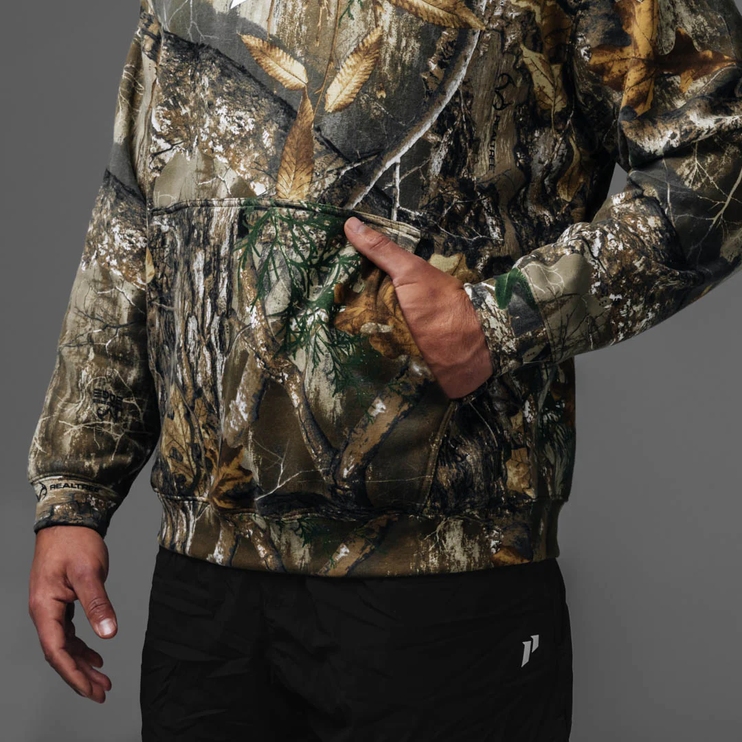4349-realtree-standard-crest-hoodie-5.webp RealTree Standard Crest Hoodie