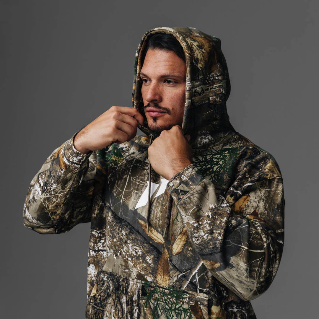 4349-realtree-standard-crest-hoodie-7.webp RealTree Standard Crest Hoodie